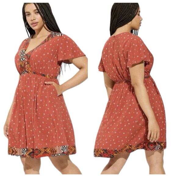 Torrid Dresses & Skirts - Torrid NWT Mini Challis Boarder Skater Dress Size 3X V-Neck Pockets Boho Tribal